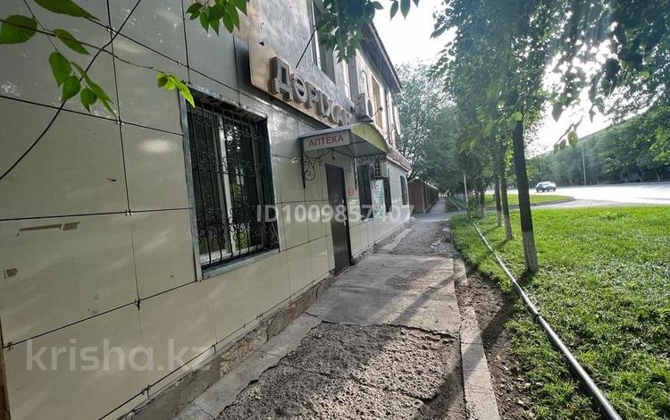 Еркін, кеңселер, дүкендер мен бутиктер, қоймалар, сұлулық салондары, медорталықтар мен дәріханалар, білім орталықтары, ойын-сауық · 60 м², бағасы: 18 млн ₸ в Атырау — фото 2