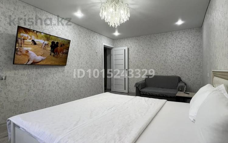 1-комнатная квартира · 35 м² · 2/5 этаж, Скоробогатова 67 — проспект Абая Галактика за 15 000 ₸ в Уральске — фото 2