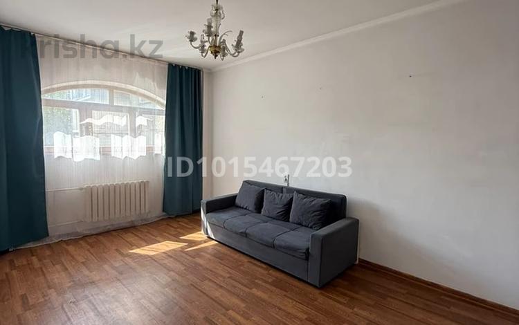 3-бөлмелі пәтер · 70 м² · 4/5 қабат, Таугүл-2 ш/а. — Навои черепанова, бағасы: 400 000 ₸ в Алматы, Ауэзовский р-н — фото 3