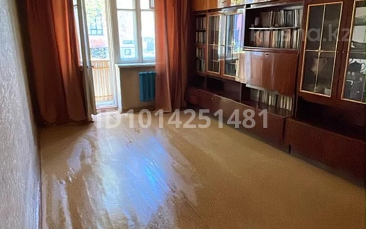 3-бөлмелі пәтер · 57.2 м² · 2/4 қабат, Сейфуллина 467б, бағасы: 38.5 млн ₸ в Алматы, Алмалинский р-н — фото 2
