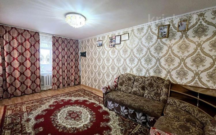 3-комнатная квартира · 61 м² · 2/5 этаж, ул. Квартал 4а 4а за 7.8 млн ₸ в Темиртау — фото 9