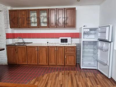 3-комнатная квартира · 73 м² · 1/9 этаж, мкр Кунаева 61 за 200 000 ₸ в Уральске