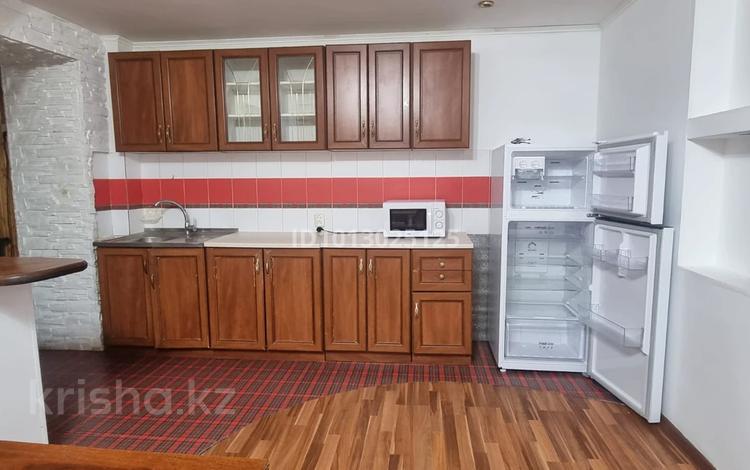 3-комнатная квартира · 73 м² · 1/9 этаж, мкр Кунаева 61 за 200 000 ₸ в Уральске — фото 2
