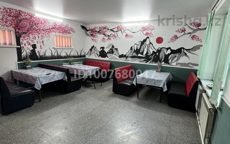 Суши бар/пицца/крылышки · 55 м² за 350 000 ₸ в Каскелене — фото 2