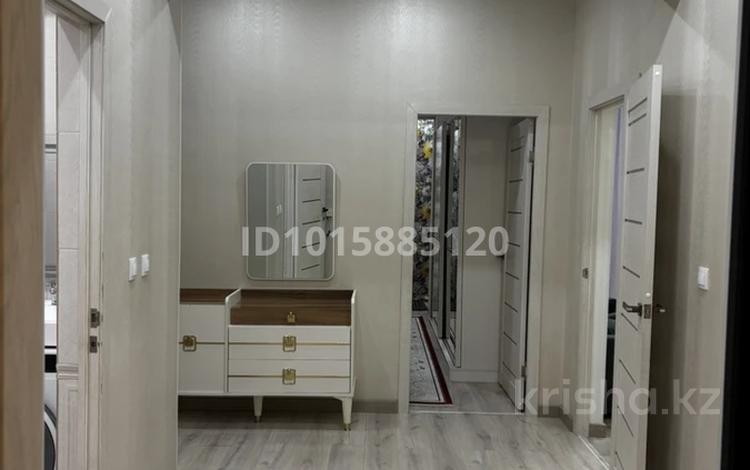 2-комнатная квартира · 80 м² · 7/9 этаж, 19-й мкр, 19-ш/а. 27 за 200 000 ₸ в Актау — фото 2