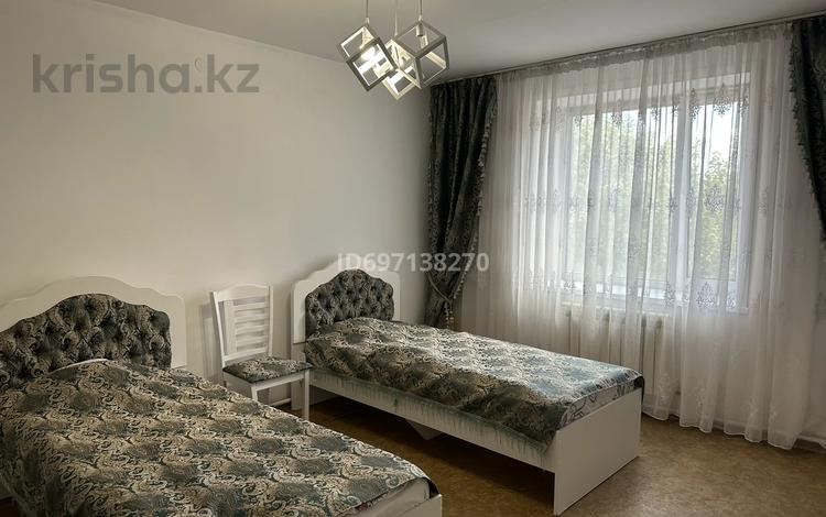 1-бөлмелі пәтер, 40 м², 5/10 қабат ай сайын, Чокина 155/5, бағасы: 150 000 〒 в Павлодаре — фото 2