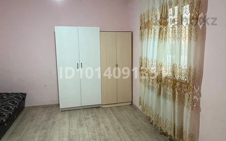 1-комнатная квартира · 40 м² · 2/2 этаж, мкр Акбулак, Беделбай 4 за 140 000 ₸ в Алматы, Алатауский р-н — фото 2
