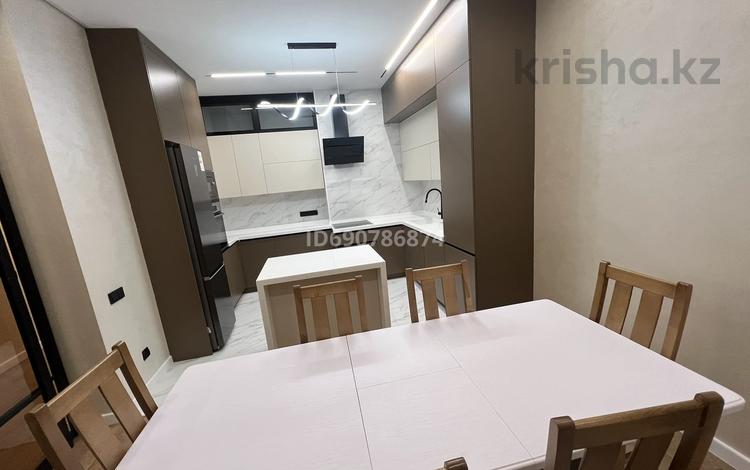 3-бөлмелі пәтер · 120 м² · 18/21 қабат, Аль-Фараби 3 — Ходжанова, бағасы: 1.2 млн ₸ в Алматы, Бостандыкский р-н — фото 2