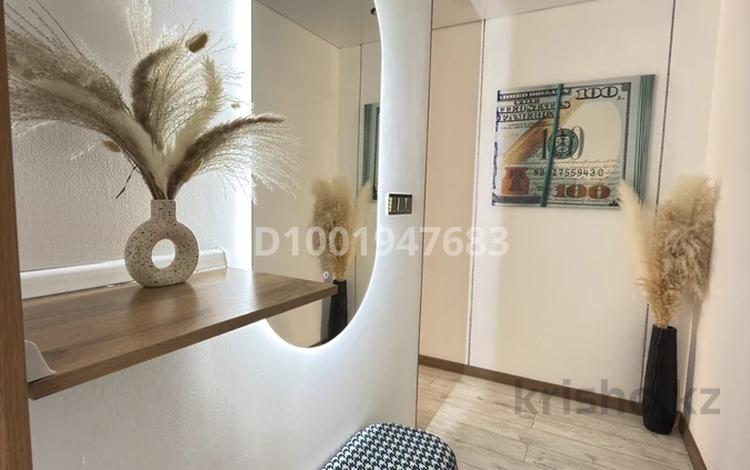 1-комнатная квартира · 30 м² · 3/5 этаж, Ғарышкерлер 11 — ЦУМ Площадь за 20 000 ₸ в Жезказгане — фото 14