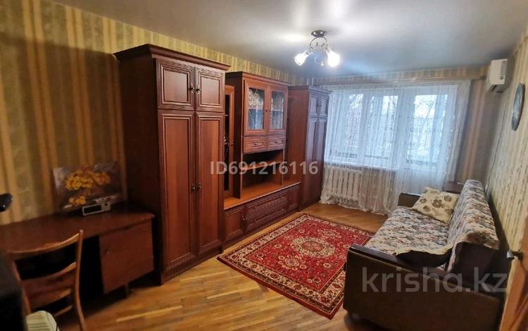 1-комнатная квартира, 40 м², 2/5 этаж помесячно, Мынбаева 68 — Гагарина