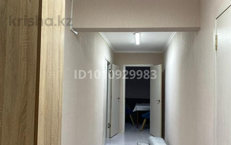 2-бөлмелі пәтер · 64 м² · 11/12 қабат, 9 улица 30/2 — мкр.Жана Кала, пересечение Саттарханова и 9 улиц, около АЗС Sinooil, бағасы: 17.5 млн ₸ в Туркестане — фото 2