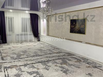 Отдельный дом · 4 комнаты · 120 м² · 4 сот., мкр. Зачаганск пгт, Магжана Жумабаева 82/1 за 45 млн ₸ в Уральске