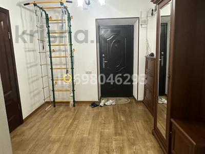 2-бөлмелі пәтер, 100 м², 4/9 қабат ай сайын, Яншина 6 — Площадь, бағасы: 400 000 〒 в 