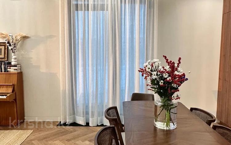 3-комнатная квартира · 110 м², ул. Сарайшык 34/1 за 1.1 млн ₸ в Астане, Есильский р-н — фото 2