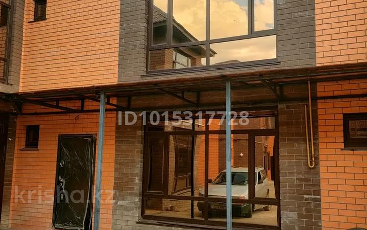 4-бөлмелі пәтер · 126.7 м² · 1/2 қабат, Ихсанова 56/2, бағасы: 26.5 млн ₸ в Мичуринское — фото 2