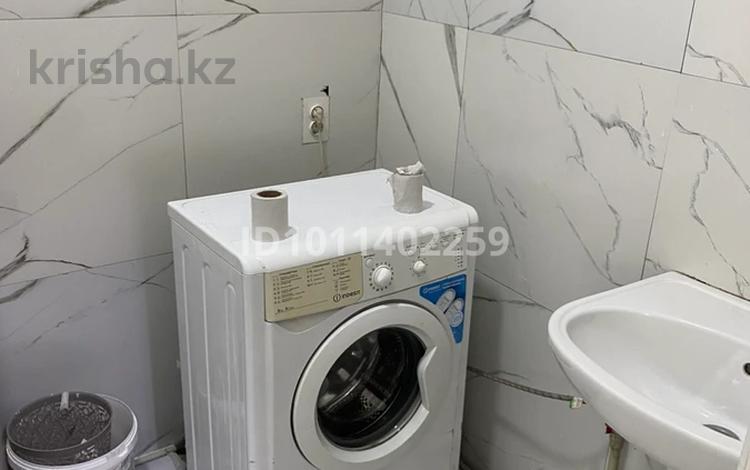 1-бөлмелі пәтер · 45 м² · 2/2 қабат, Абылай хана 1а 1а — Gt oil маңында, бағасы: 120 000 ₸ в Каскелене — фото 2