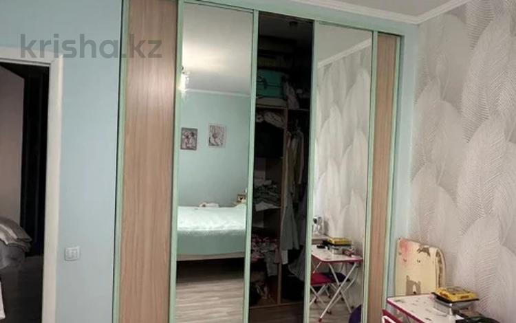 2-комнатная квартира · 64 м² · 3/10 этаж, Кенесары хана 54/1-45 за 50 млн ₸ в Алматы, Наурызбайский р-н — фото 2