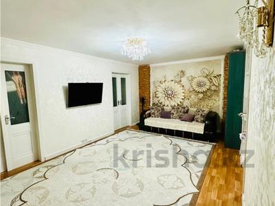 3-комнатная квартира · 60 м² · 2/5 этаж, мкр Юго-Восток, Язева — КарГУ, Университетская за 20 млн ₸ в Караганде, Казыбек би р-н