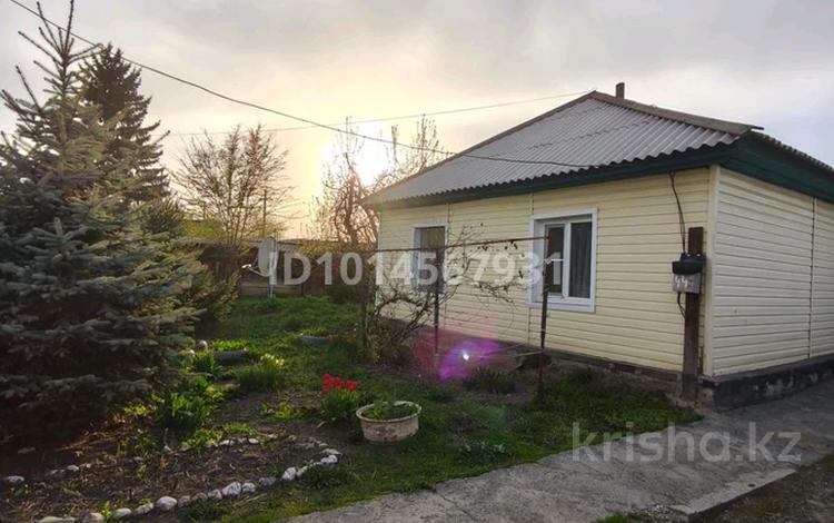 Отдельный дом · 3 комнаты · 80 м² · 15 сот., Жумагулова 44 за 10 млн ₸ в  — фото 2