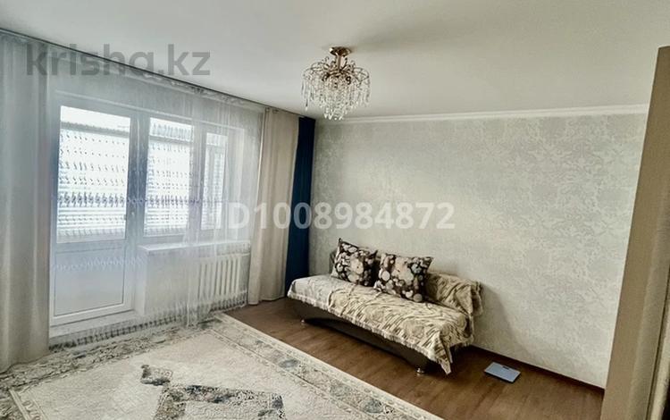 2-бөлмелі пәтер · 56 м² · 8/10 қабат, Бозтаева 59, бағасы: 24 млн ₸ в Семее — фото 2