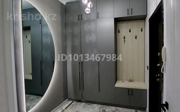 3-комнатная квартира · 83 м² · 9/10 этаж, Куаныша Толеметова 50/6 за 300 000 ₸ в Шымкенте, Абайский р-н — фото 2
