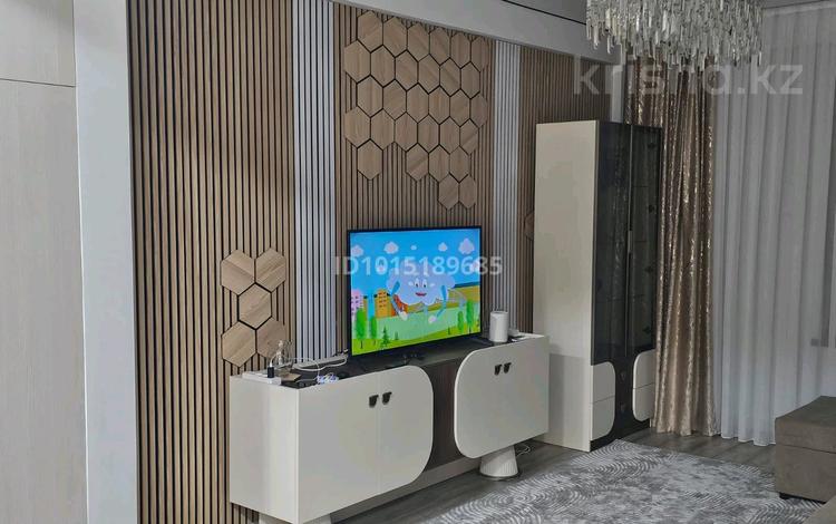3-комнатная квартира · 86 м² · 3/3 этаж, Батырбекова 18 за 20 000 ₸ в Туркестане — фото 2