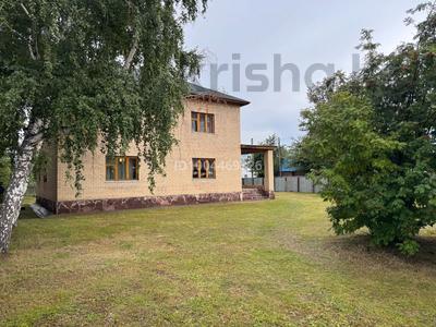 Дом · 7 комнат · 260 м², Кенесары 41 за 70 000 〒 в Бурабае