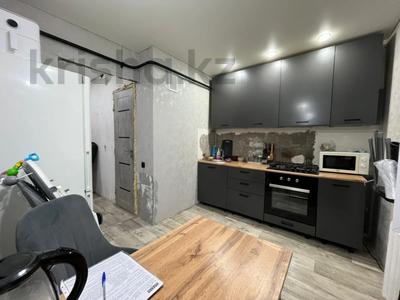 2-комнатная квартира · 50.4 м² · 1/9 этаж, пр. Металлургов за 13 млн ₸ в Темиртау