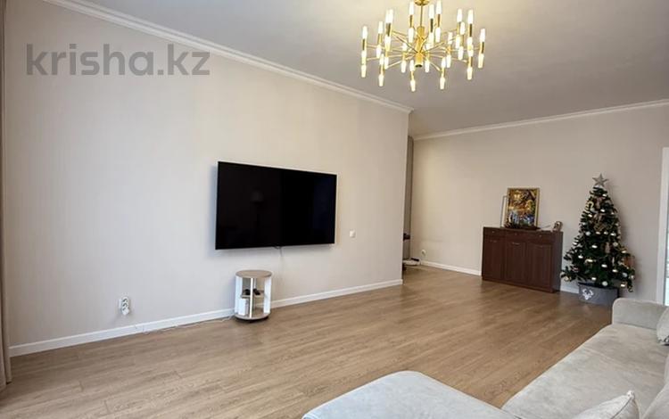 4-бөлмелі пәтер · 130 м² · 8/10 қабат, Мухамедханова 4, 4а, 4Б, 4/1, 4/2, 4/3, бағасы: 108 млн ₸ в Астане, Нура р-н — фото 2