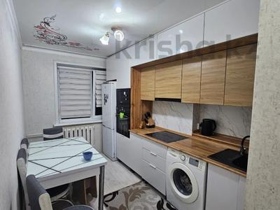 Продажа квартир в Карагандинской обл.: 4-комнатная квартира · 60.9 м² · 5/5 этаж, 6 м-он за 14.5 млн 〒 4-комнатная квартира · 60.9 м² · 5/5 этаж, 6 м-он за 14.5 млн 〒 в Темиртау