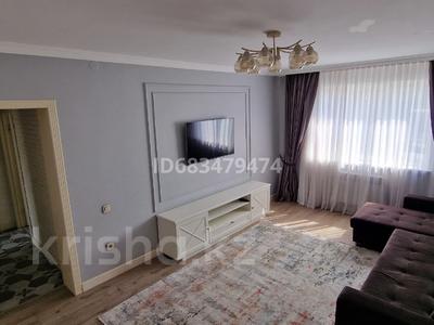 1-бөлмелі пәтер, 50 м², 4/12 қабат ай сайын, мкр №6 36 Б, бағасы: 300 000 〒 в Алматы, Ауэзовский р-н