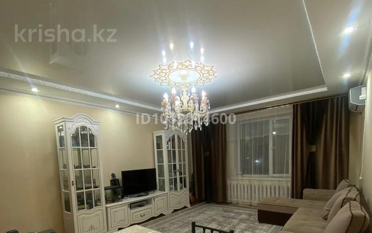 3-бөлмелі пәтер · 91.3 м² · 5/5 қабат, мкр. Коктем 5, бағасы: 35 млн ₸ в Талдыкоргане, военный городок Улан — фото 2