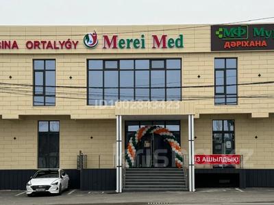 Свободное назначение, медцентры и аптеки · 700 м² за 310 млн 〒 в Шымкенте, Туран р-н