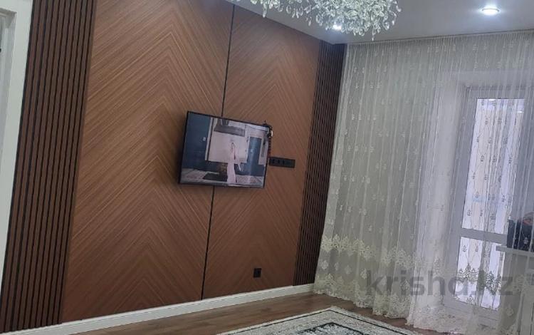 3-бөлмелі пәтер · 84 м² · 8/9 қабат, Алтын орда ш/а., бағасы: 38 млн ₸ в Актобе, мкр. Алтын орда — фото 2