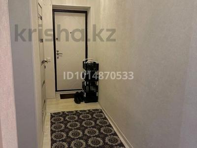 2-бөлмелі пәтер · 55.9 м² · 3/4 қабат, "Шығыс 2" ш/а. 379 — рядом гипермаркет Анвар, бағасы: 15 млн ₸ в Актау, мкр "Шыгыс 2"