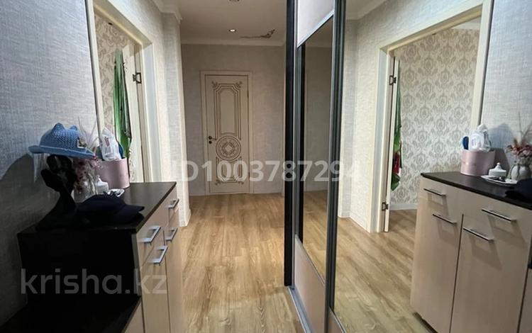 3-бөлмелі пәтер · 82 м² · 6/9 қабат, 10, бағасы: 250 000 ₸ в Аксае — фото 2