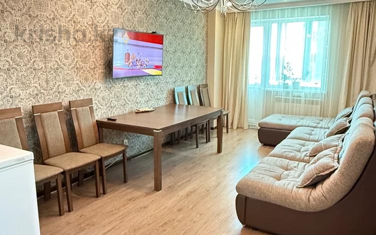 3-бөлмелі пәтер · 90.2 м² · 8/9 қабат, Кабанбай батыра 46а, бағасы: 67 млн ₸ в Астане, Есильский р-н — фото 2