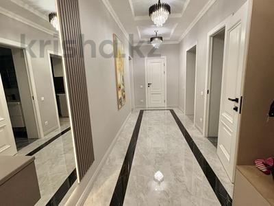 3-комнатная квартира · 90 м² · 5/13 этаж, Макатаева 127/11 — Шарипова за 35 000 ₸ в Алматы, Алмалинский р-н