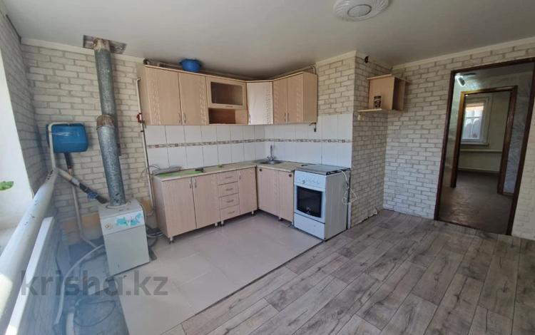 Отдельный дом · 3 комнаты · 70 м² · 3.3 сот., Свободы за 19 млн ₸ в Костанае — фото 2