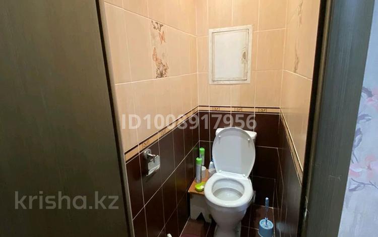 2-комнатная квартира · 56.7 м² · 1/5 этаж, 4-й мкр 22 — 1 этаж за 13 млн ₸ в Актау — фото 2