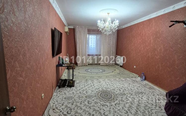 2-бөлмелі пәтер · 70 м² · 3/9 қабат, Алмагүл ш/а. дом 8, бағасы: 23.5 млн ₸ в Атырау, мкр. Алмагуль — фото 2