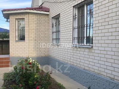 Отдельный дом · 6 комнат · 176 м² · 10 сот., Заречный-2 725 за 42 млн 〒 в Актобе, жилой массив Заречный-2