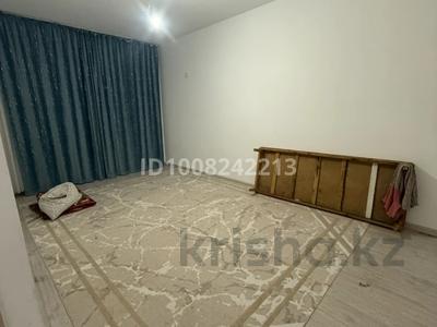 3-комнатная квартира · 72 м² · 3/5 этаж, Шаменова 39 — Мкр Астана за 100 000 〒 в 