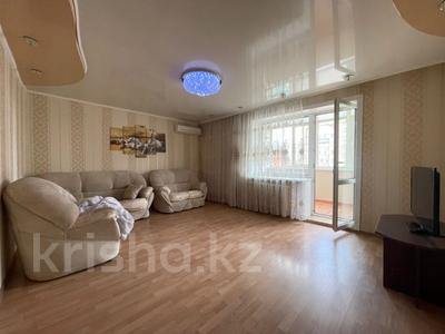 2-комнатная квартира · 82.4 м², Уалиханова за 45 млн 〒 в Петропавловске