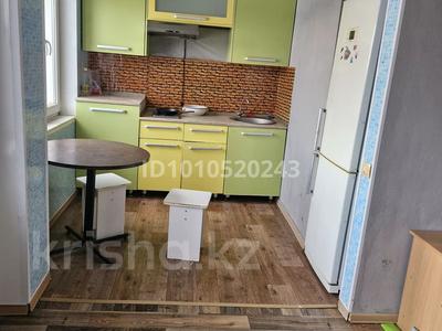 2-бөлмелі пәтер · 43 м² · 5/5 қабат, Космическая 8/2, бағасы: 15 млн ₸ в Усть-Каменогорске