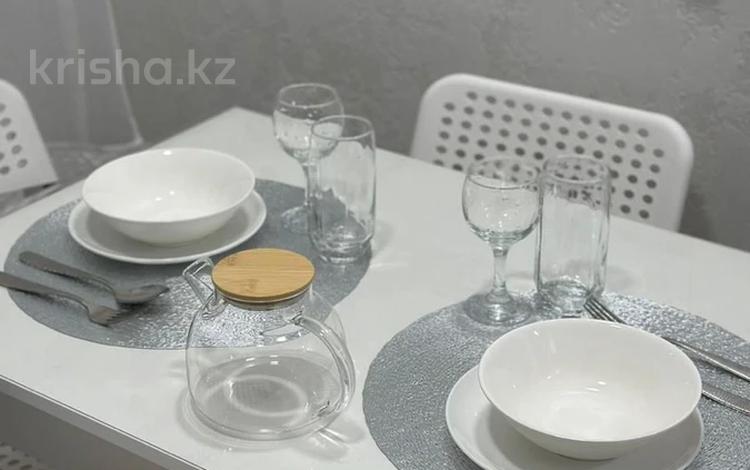 2-бөлмелі пәтер · 50 м² · 3/5 қабат, Жаңа қала ш/а. 62, бағасы: 20 000 ₸ в Караганде, Казыбек би р-н — фото 2