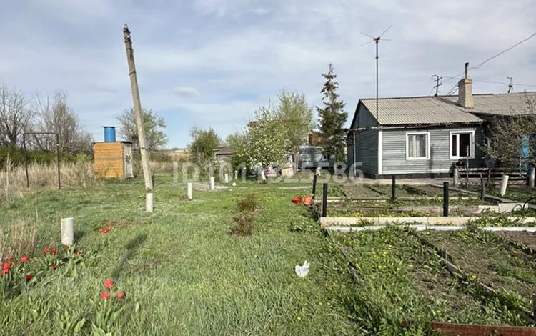 Отдельный дом · 4 комнаты · 100 м² · 10 сот., Жемчужный пер. 21 за 10 млн 〒 в Караганде, Казыбек би р-н — фото 2