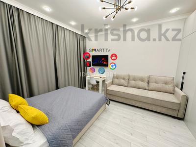 1-комнатная квартира, 45 м², 9 этаж посуточно, Туран 44/2 — Орынбор туран за 12 000 〒 в Астане