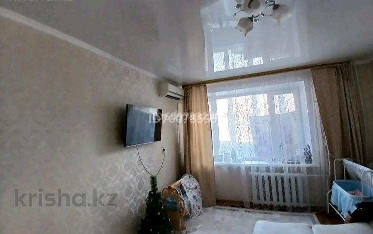 2-комнатная квартира · 50 м² · 2/9 этаж, мкр 4 22 за 19 млн ₸ в Уральске — фото 3