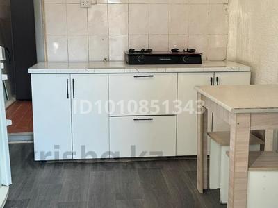 Үйдің бір бөлігі · 1 бөлме · 30 м², Бродского 28 — За ТРЦ МАКСИМА, бағасы: 125 000 ₸ в Алматы, Жетысуский р-н